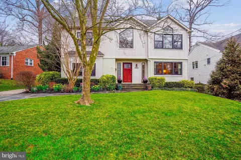 5905 Madawaska Rd, Bethesda, MD 20816