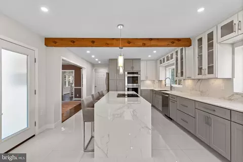 Kitchen - 179 Randolph Rd, Silver Spring, MD 20904 photo 5 of 9