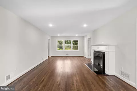 Living - 179 Randolph Rd, Silver Spring, MD 20904 photo 3 of 5