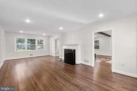 Living - 179 Randolph Rd, Silver Spring, MD 20904 photo 2 of 5