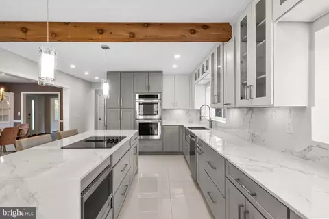 Kitchen - 179 Randolph Rd, Silver Spring, MD 20904 photo 7 of 9