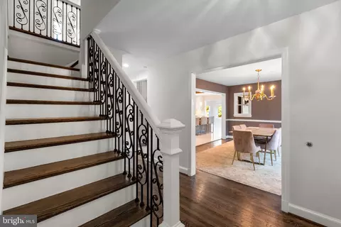 Entry Way - 179 Randolph Rd, Silver Spring, MD 20904 photo 2 of 3