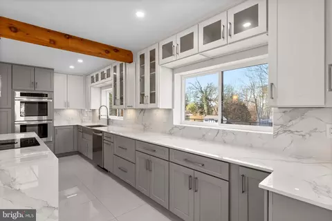 Kitchen - 179 Randolph Rd, Silver Spring, MD 20904 photo 6 of 9