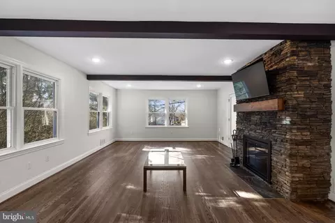 Living - 179 Randolph Rd, Silver Spring, MD 20904 photo 4 of 5