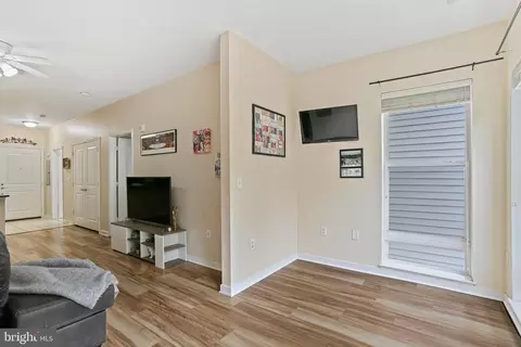 Living - 8045 Newell St #223, Silver Spring, MD 20910 photo 1 of 1