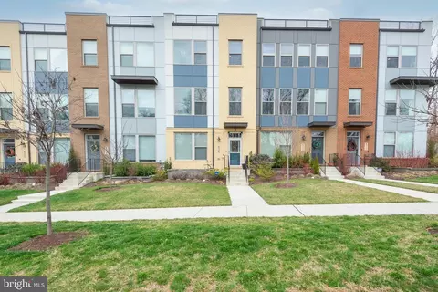 5115 Macon Rd, Rockville, MD 20852