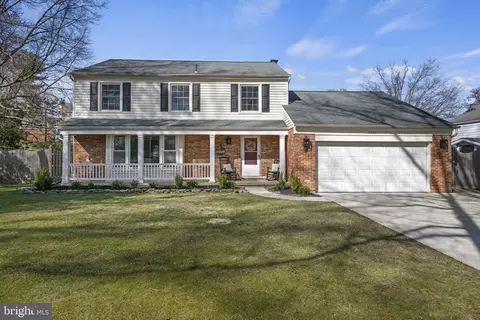 8303 Fox Run, Potomac, MD 20854