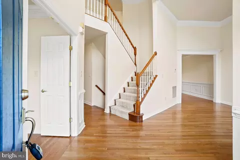 6 Hackett Ct, Poolesville, MD 20837 photo 3