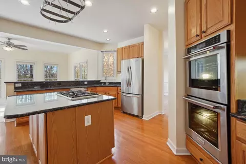 6 Hackett Ct, Poolesville, MD 20837 photo 11