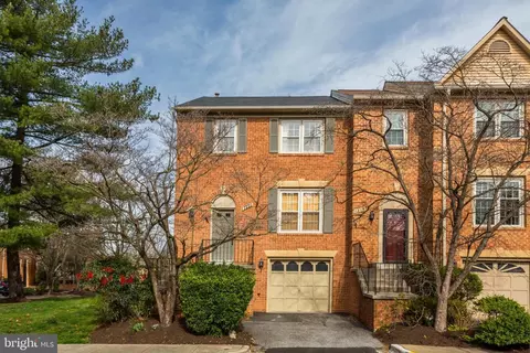 7221 Taveshire Way, Bethesda, MD 20817