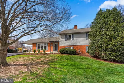 18608 Rolling Acres Way, Olney, MD 20832