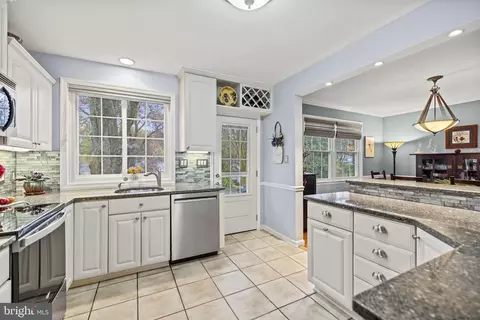 Kitchen - 803 Venice Dr, Silver Spring, MD 20904 photo 1 of 3
