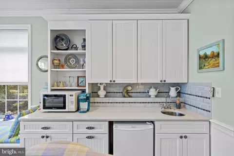 Kitchen - 803 Venice Dr, Silver Spring, MD 20904 photo 3 of 3