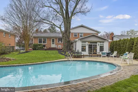 Exterior - 803 Venice Dr, Silver Spring, MD 20904 photo 7 of 7