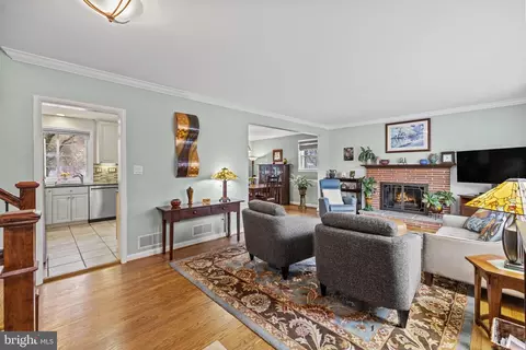 Living - 803 Venice Dr, Silver Spring, MD 20904 photo 3 of 8