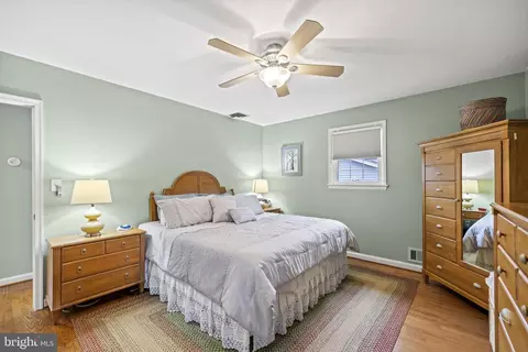 Bedroom - 803 Venice Dr, Silver Spring, MD 20904 photo 1 of 4