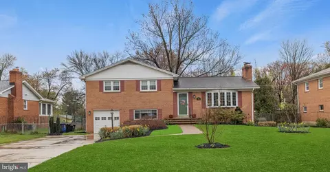 803 Venice Dr, Silver Spring, MD 20904