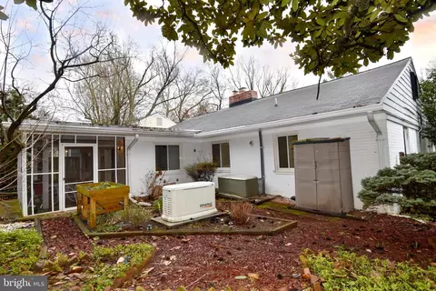 Exterior - 9406 Bruce Dr, Silver Spring, MD 20901 photo 15 of 17