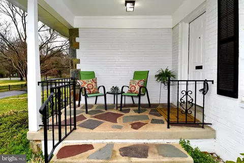 Exterior - 9406 Bruce Dr, Silver Spring, MD 20901 photo 4 of 17