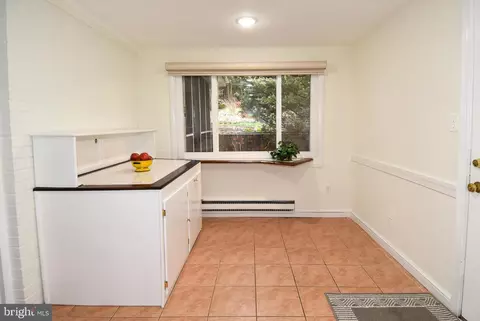 Kitchen - 9406 Bruce Dr, Silver Spring, MD 20901 photo 7 of 9