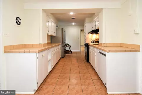 Kitchen - 9406 Bruce Dr, Silver Spring, MD 20901 photo 1 of 9