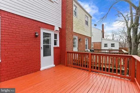 Exterior - 12050 Milton St, Silver Spring, MD 20902 photo 5 of 10