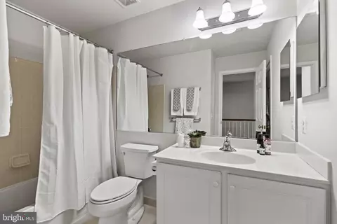 1621 Treetop View Ter, Silver Spring, MD 20904 photo 19