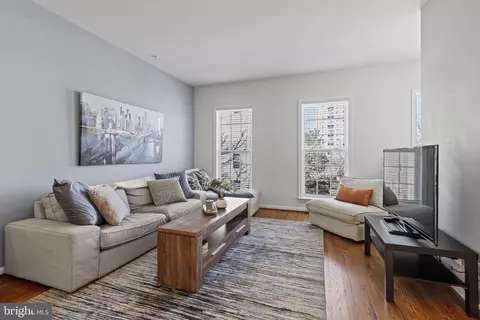 1621 Treetop View Ter, Silver Spring, MD 20904 photo 5