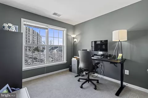 1621 Treetop View Ter, Silver Spring, MD 20904 photo 18