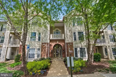 18715 Sparkling Water Dr #103, Germantown, MD 20874