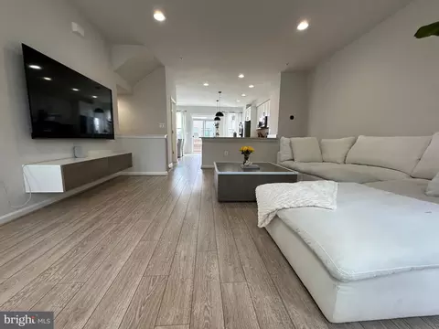 Living - 15719 Steamboat Way, Silver Spring, MD 20906 photo 1 of 7