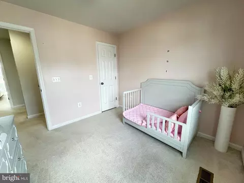 Bedroom - 15719 Steamboat Way, Silver Spring, MD 20906 photo 9 of 13