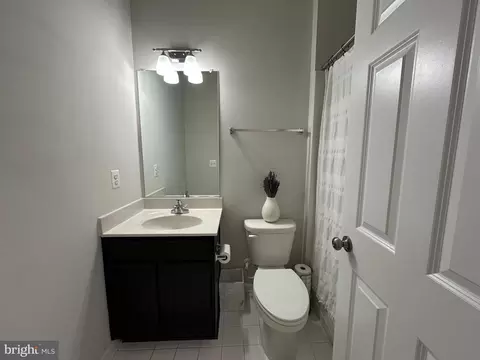 Bath - 15719 Steamboat Way, Silver Spring, MD 20906 photo 1 of 4