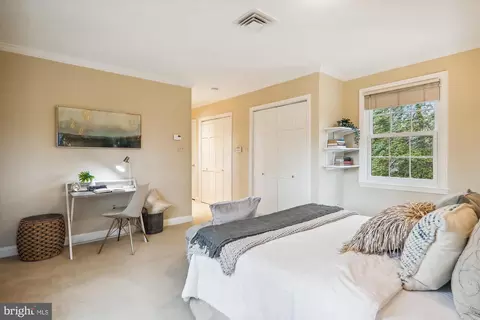 Bedroom - 10609 Greenacres Dr, Silver Spring, MD 20903 photo 1 of 3