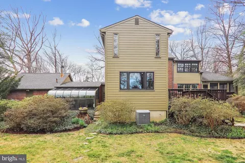 Exterior - 10609 Greenacres Dr, Silver Spring, MD 20903 photo 2 of 22