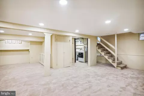 Living - 10609 Greenacres Dr, Silver Spring, MD 20903 photo 6 of 6