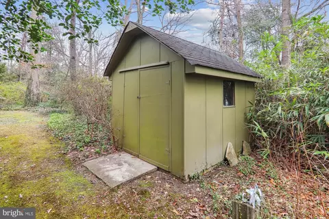 Exterior - 10609 Greenacres Dr, Silver Spring, MD 20903 photo 20 of 22