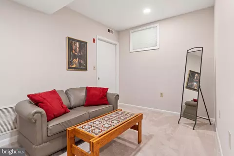 7211 Brookstone Ct, Potomac, MD 20854 photo 49
