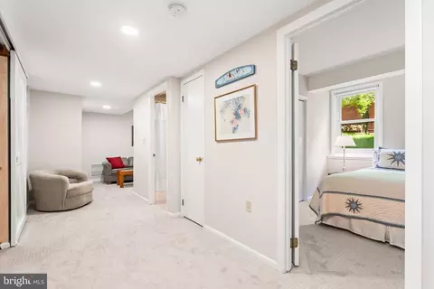 7211 Brookstone Ct, Potomac, MD 20854 photo 44