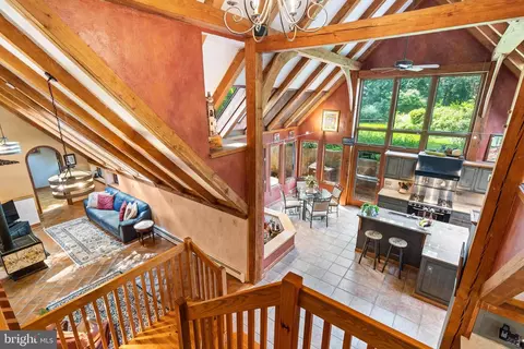 7211 Brookstone Ct, Potomac, MD 20854 photo 17