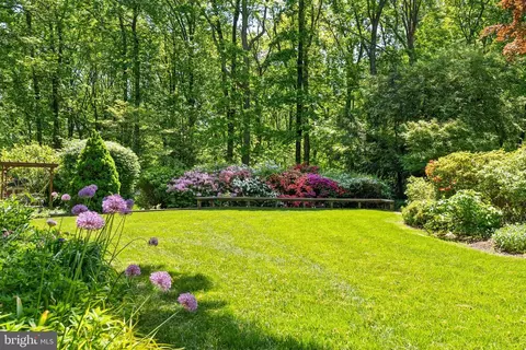 7211 Brookstone Ct, Potomac, MD 20854 photo 37