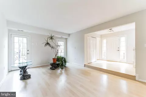 Living - 14540 Macbeth Dr #14540, Silver Spring, MD 20906 photo 3 of 5
