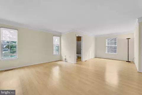 Living - 14540 Macbeth Dr #14540, Silver Spring, MD 20906 photo 5 of 5