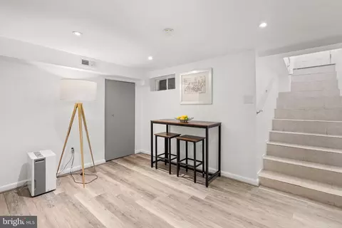 Entry Way - 2517 Weisman Rd, Silver Spring, MD 20902 photo 11 of 13