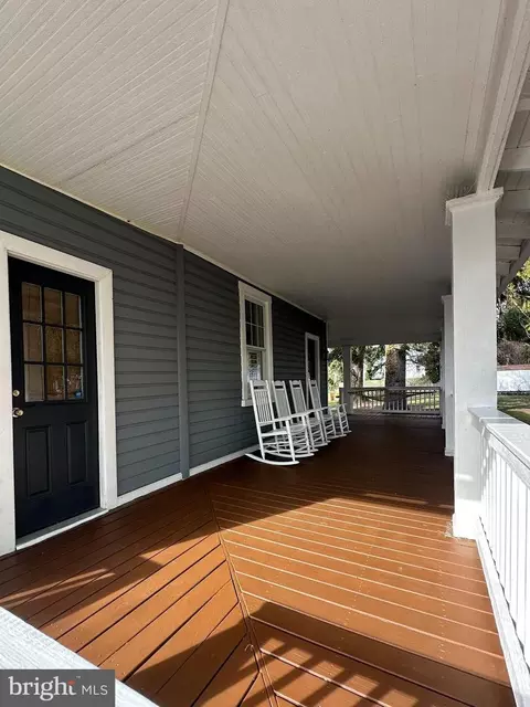 Exterior - 2517 Weisman Rd, Silver Spring, MD 20902 photo 4 of 11