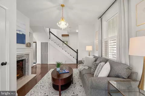 Living - 2517 Weisman Rd, Silver Spring, MD 20902 photo 1 of 1