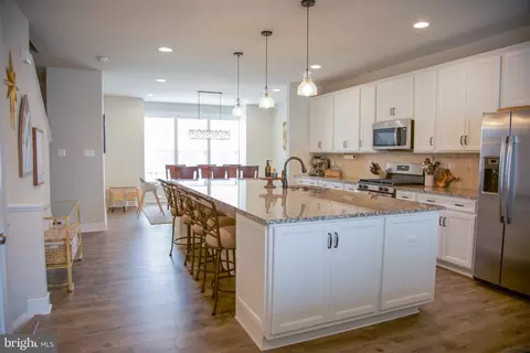 Kitchen - 109 Klee Aly, Silver Spring, MD 20906 photo 3 of 9