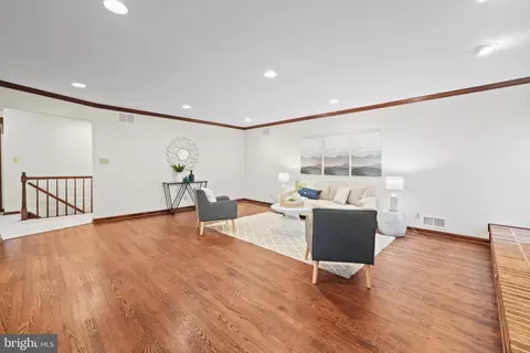 Living - 27 Thomas Dr, Silver Spring, MD 20904 photo 6 of 12