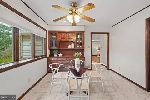 Dining - 27 Thomas Dr, Silver Spring, MD 20904 photo 5 of 5