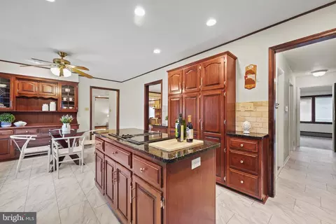 Kitchen - 27 Thomas Dr, Silver Spring, MD 20904 photo 3 of 9